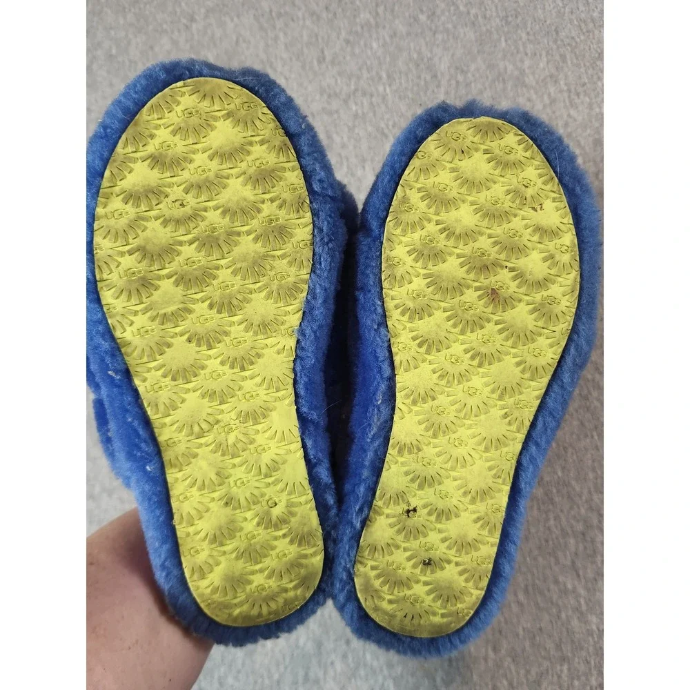 UGG Fluff Yeah Slides Kids Size 2 Blue Elastic Slingback Sheepskin Sandals